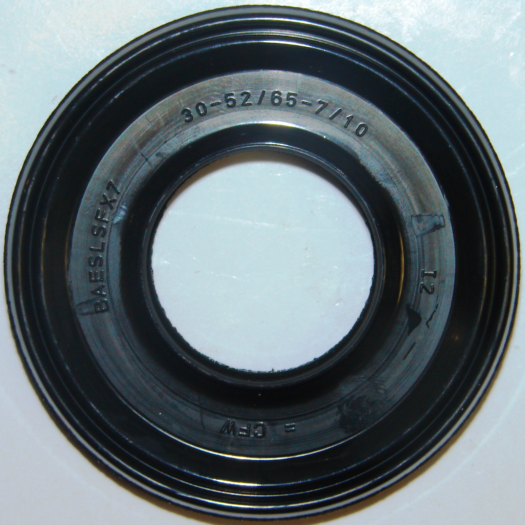 30x52/65x7/10 OAC096186, !SLB003AR= !!Сальник, зам.03at81, `AR1015