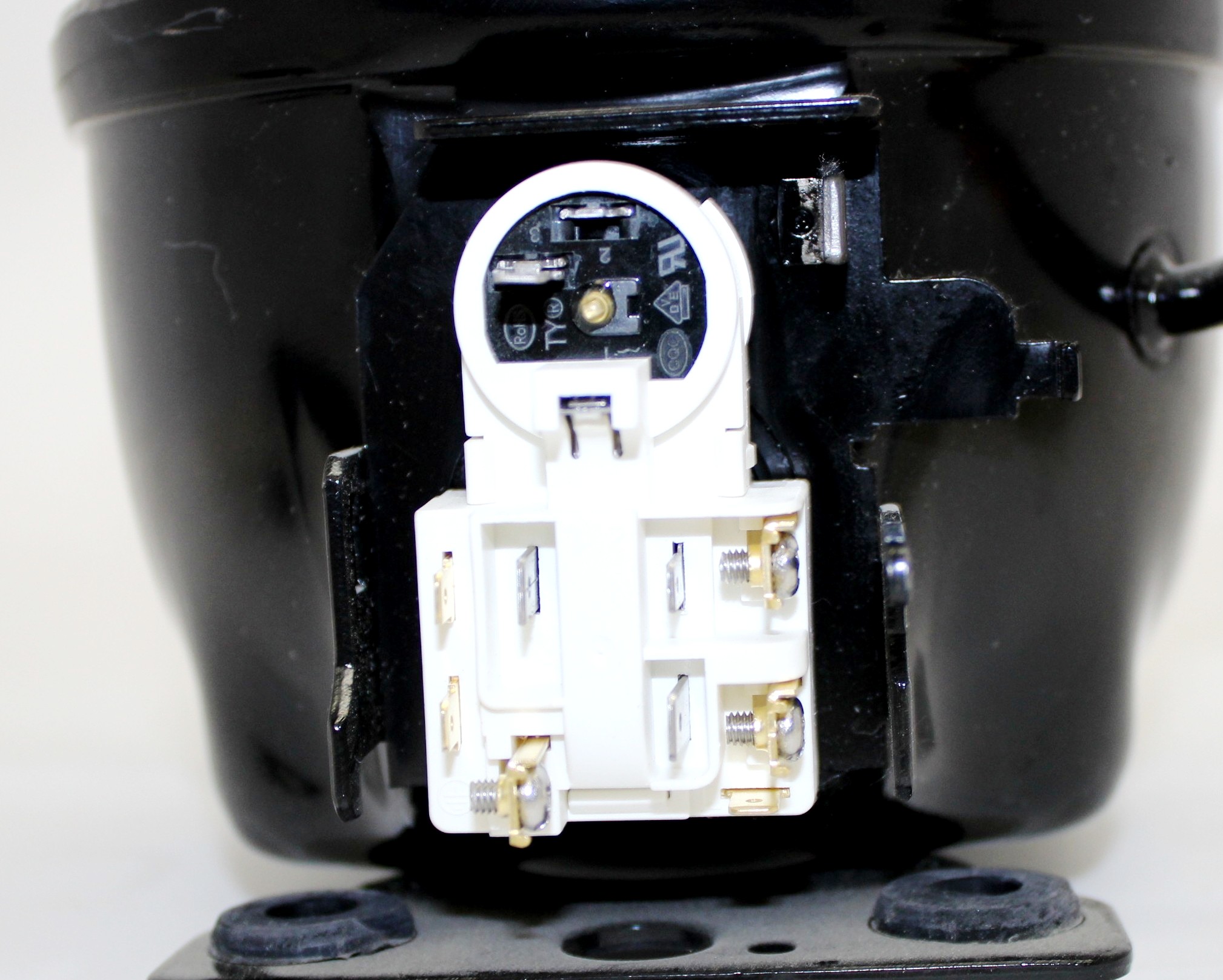NT1119GZ Компрессор  Jiaxipera R-134  (-23,3C, 240w)