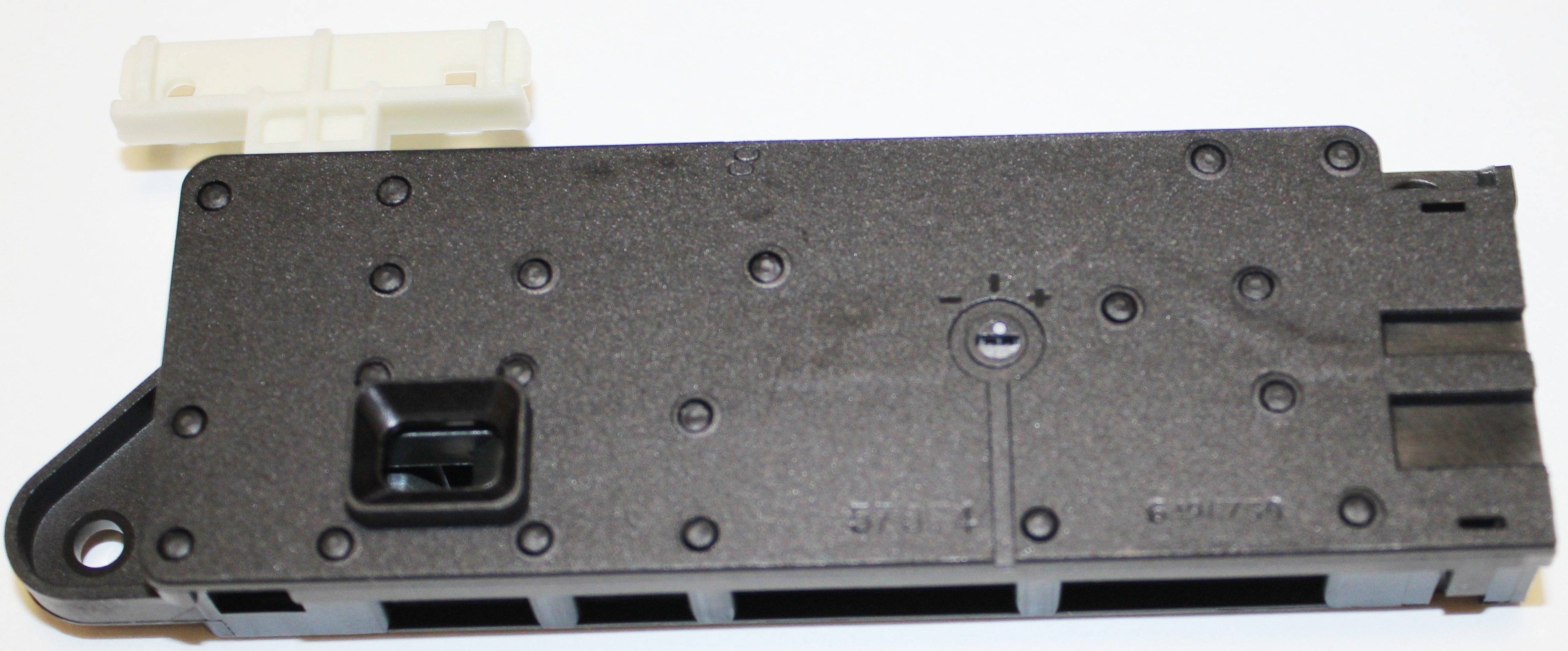 INT002AR Блокировка люка ROLD 57674 (3-конт.), зам.051478, INT005AD